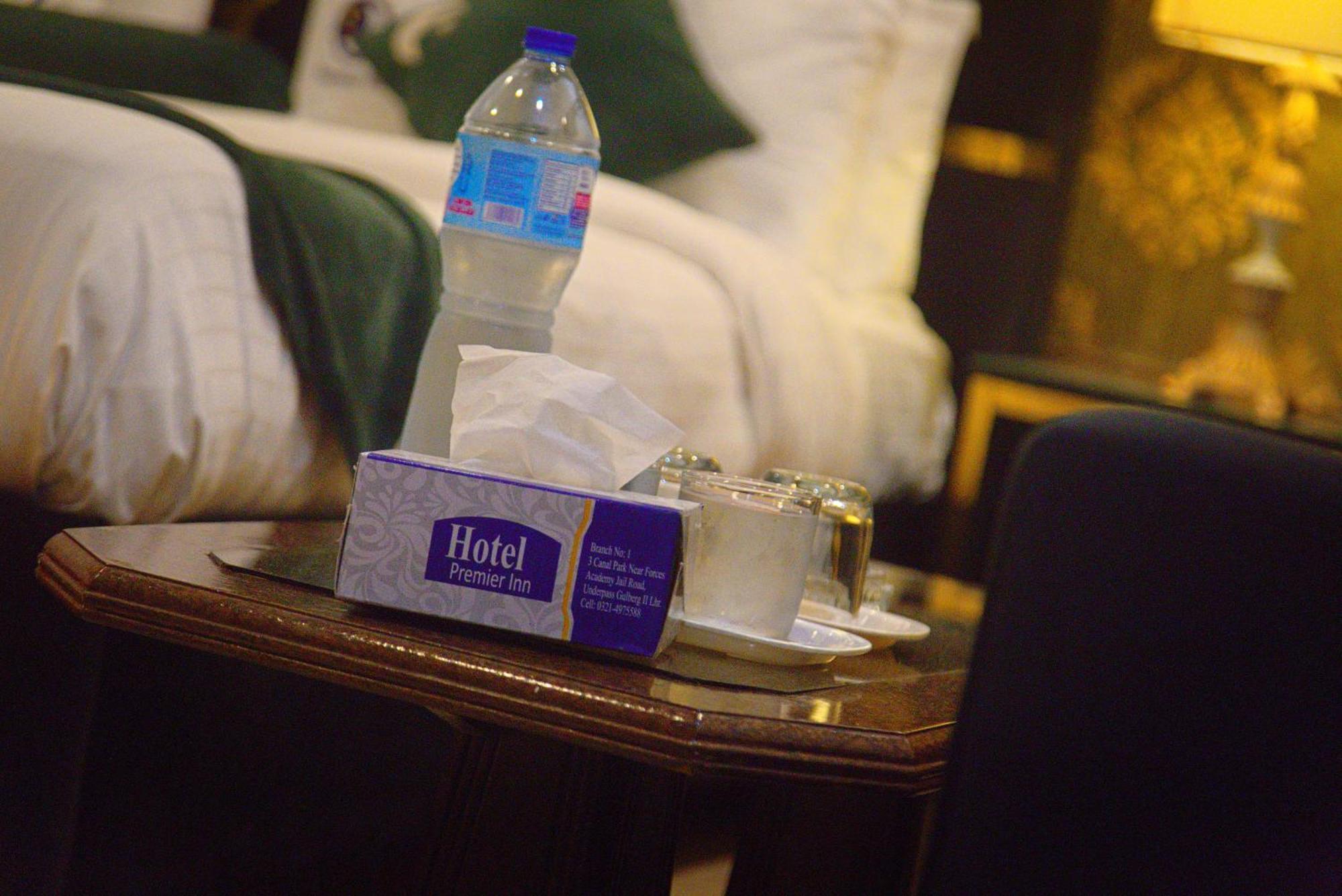 Premier Inn Johar Town ラホール エクステリア 写真