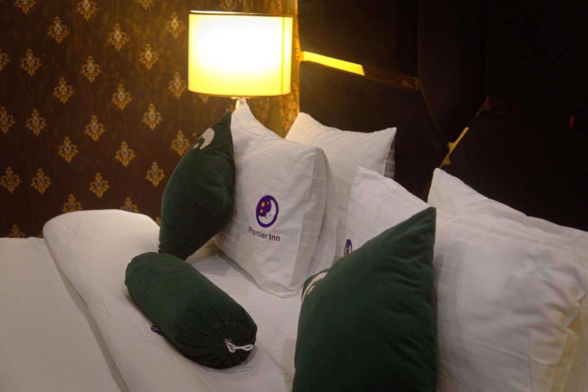 Premier Inn Johar Town ラホール エクステリア 写真