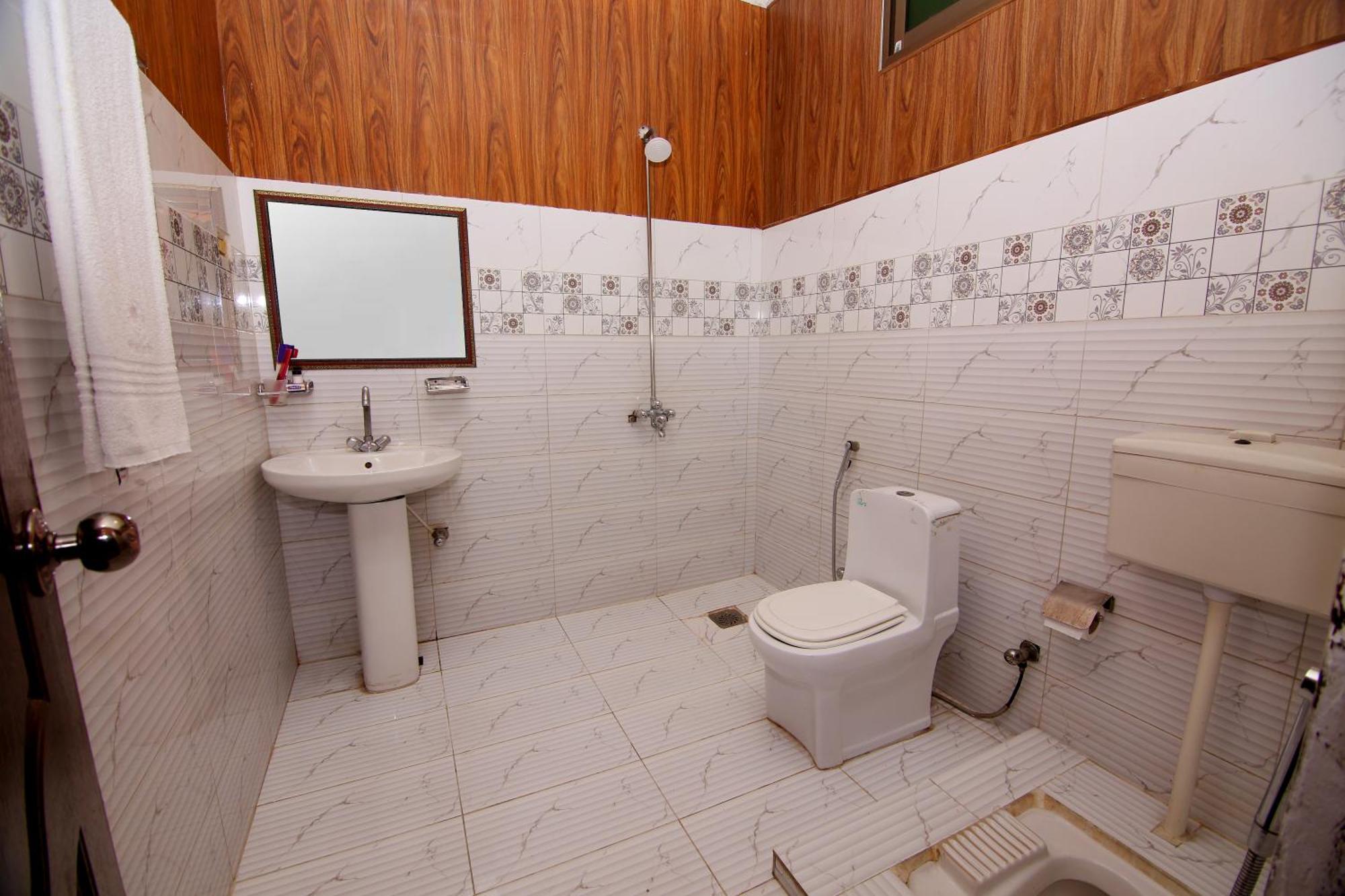 Premier Inn Johar Town ラホール エクステリア 写真
