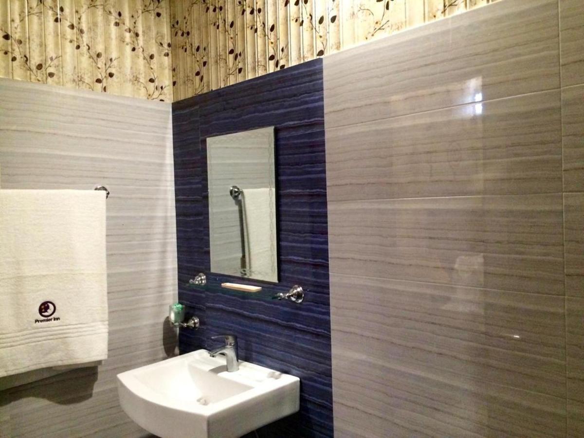 Premier Inn Johar Town ラホール エクステリア 写真